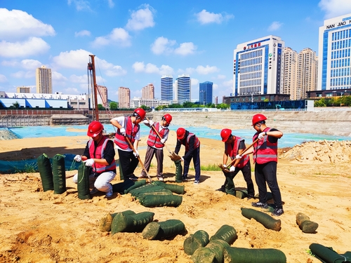 陜煤建設(shè)榆林公司第十一項(xiàng)目部筑牢“雨季三防”安全堤壩