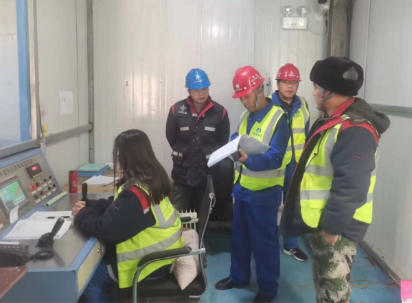 陜煤建設(shè)礦建三公司持續(xù)發(fā)力扎實(shí)開展百日安全生產(chǎn)規(guī)范行活動(dòng)