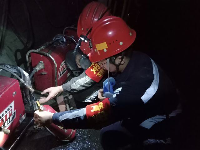 陜煤建設(shè)韓城分公司張家峁項(xiàng)目部“四把鎖”鎖緊百日“安全門”