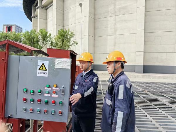 陜煤建設(shè)洗選煤運營公司神渭蒲城運營項目部：消防常檢查 繃緊“防火弦”