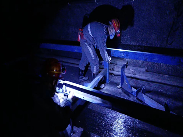 陜煤建設(shè)機(jī)安裝公司涌鑫項(xiàng)目部：春節(jié)不停工，全力以赴搶工期