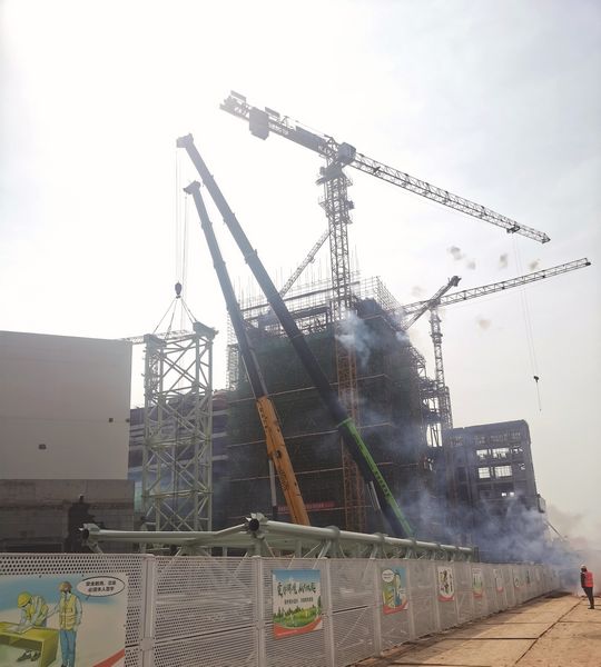 陜煤建設(shè)天工公司土建七部：“雙機(jī)抬吊”穩(wěn)中取勝