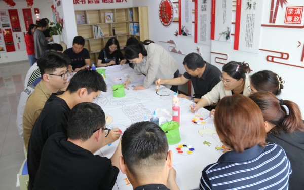 陜煤建設(shè)咸陽分公司開展“凝心聚力，多彩五一”趣味游戲活動