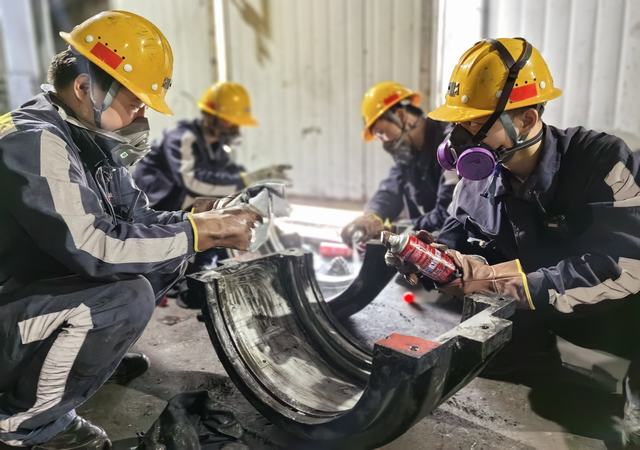 陜煤建設(shè)洗選煤運(yùn)營公司神渭蒲城運(yùn)營項(xiàng)目部：攻堅(jiān)克難大檢修  齊心協(xié)力保生產(chǎn)