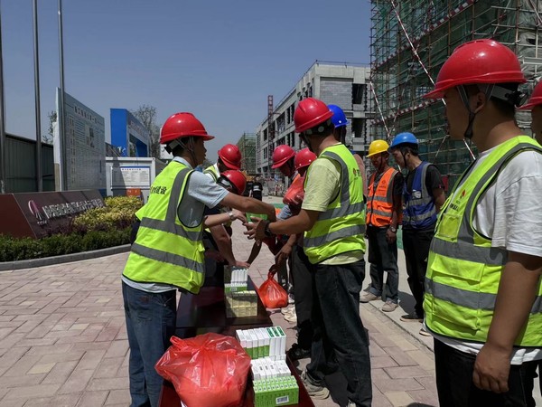 陜煤建設(shè)銅煤公司十五項目部：戰(zhàn)高溫、不服“暑”掀起大干熱潮