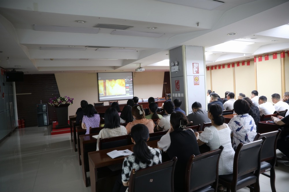 陜煤建設(shè)路橋分公司：把“黨建紅”融入“安全藍”，引領(lǐng)融合賦能高質(zhì)量發(fā)展