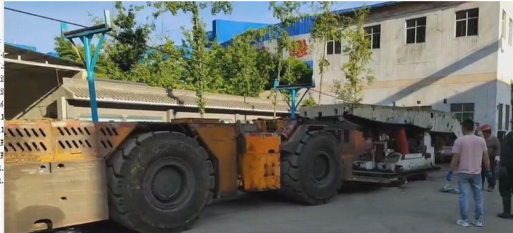 陜煤設(shè)計(jì)研究院：韓城礦業(yè)公司桑樹坪二號井率先應(yīng)用無軌膠輪車支架搬運(yùn)車運(yùn)輸，提高工作效率，確保安全生產(chǎn)