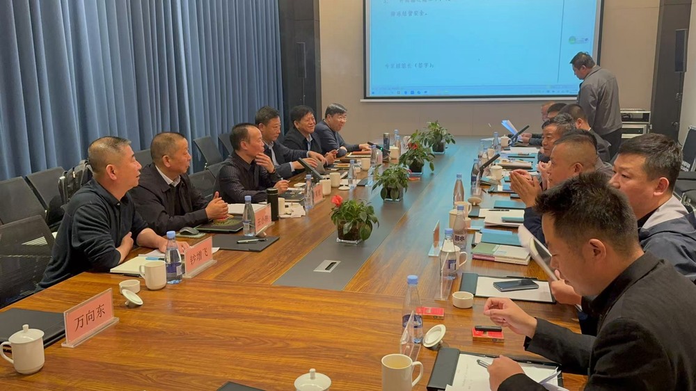 突破難題：陜煤建設(shè)礦建二公司曹家灘煤礦副立井掘進(jìn)爆破技術(shù)方案專家論證會(huì)成功召開(kāi)