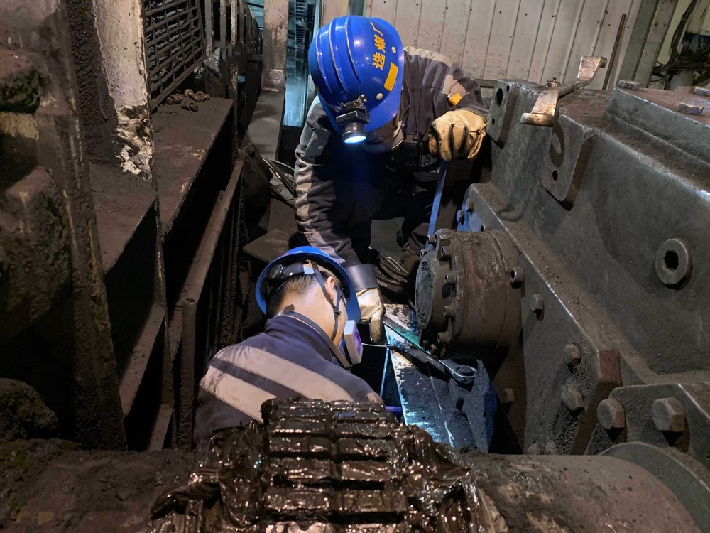 陜煤建設(shè)洗選煤運(yùn)營公司紅柳林洗煤廠項(xiàng)目部： 接好“安全管理棒” 下好“防患未然棋”