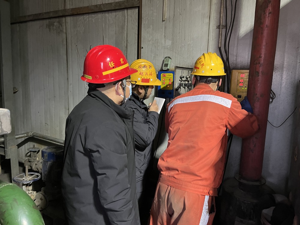 陜煤建設(shè)機(jī)電安裝公司檸條塔項(xiàng)目部： 守牢“平安線” 嚴(yán)把“節(jié)前關(guān)”