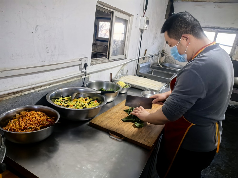 陜煤建設(shè)洗選煤運(yùn)營公司第二項(xiàng)目部：“食、浴、居”三管齊下  提升員工幸福感