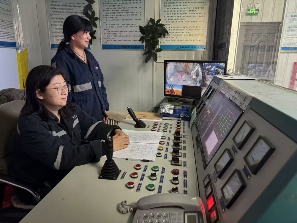 以愛之名，致敬每一位職場“超人媽媽”