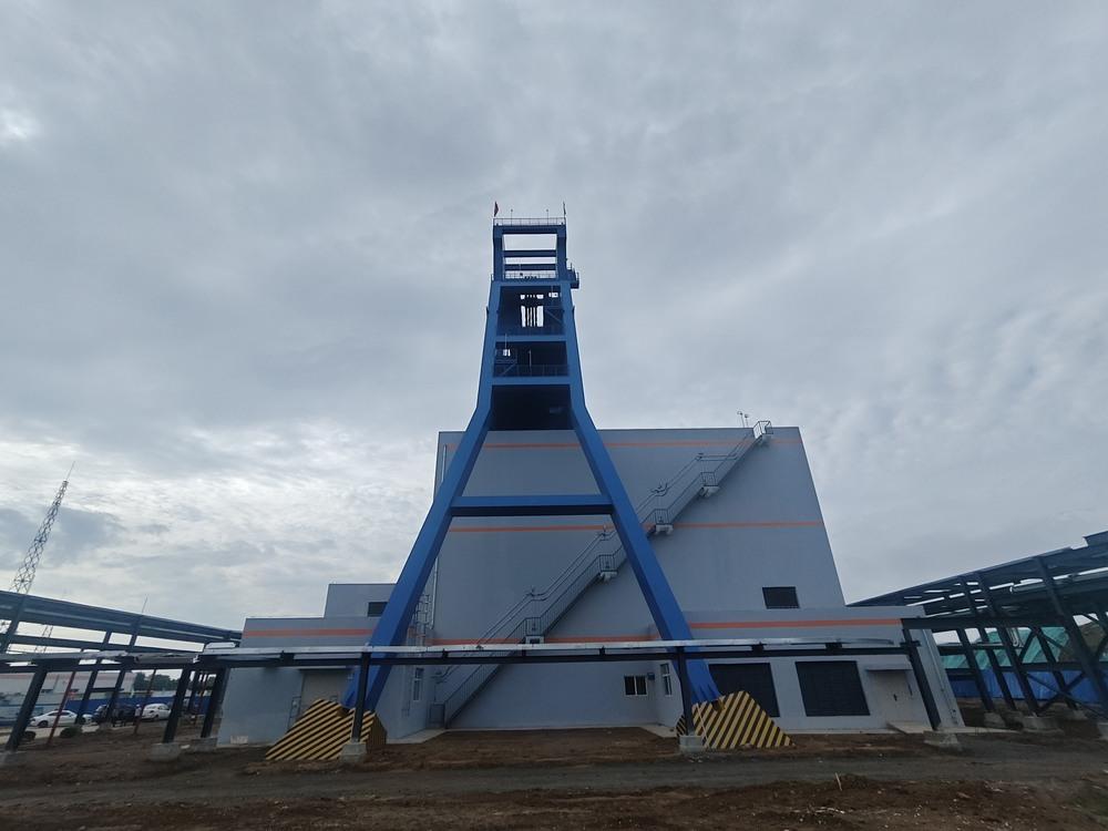 陜煤建設(shè)機電安裝公司：胡家河煤礦二號進風(fēng)立井四大工程順利通過驗收