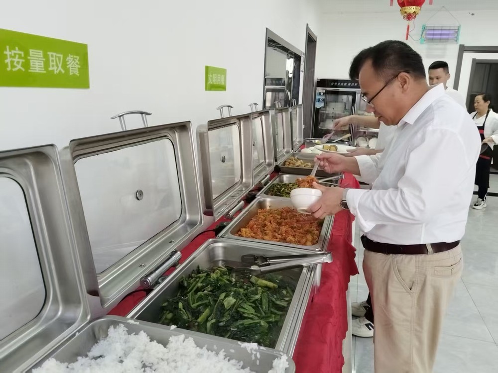 陜煤建設(shè)礦建三公司:從“舌尖”到“心間” 守護職工幸?！笔场肮?></div>
                                <div   id=