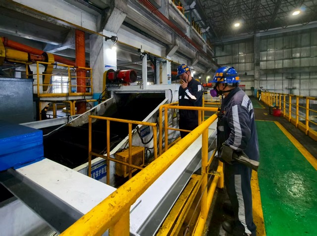 陜煤建設(shè)洗選煤運(yùn)營公司紅柳林洗煤廠項(xiàng)目部：心有猛虎，細(xì)嗅薔薇