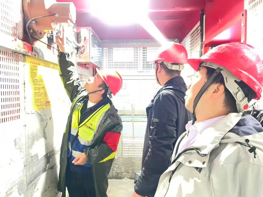 陜煤建設(shè)韓城分公司土建二項目部：安全不下線，青春在一線