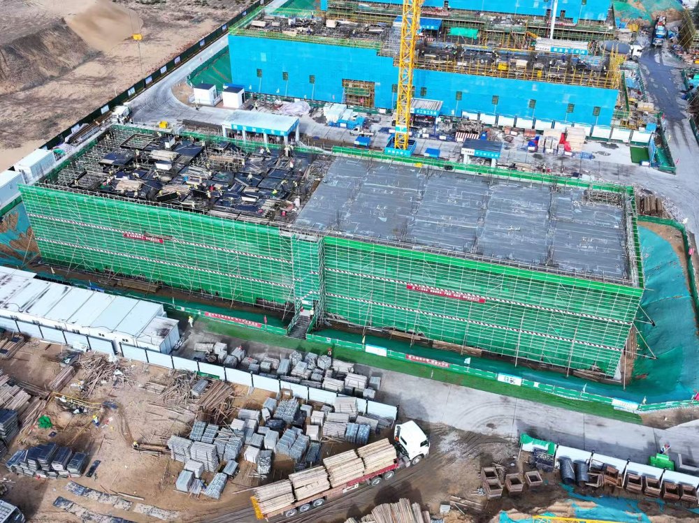 戰(zhàn)荒漠、搶節(jié)點！陜煤建設天工公司土建第五項目部以“鐵軍擔當”推進榆林化學二期建設