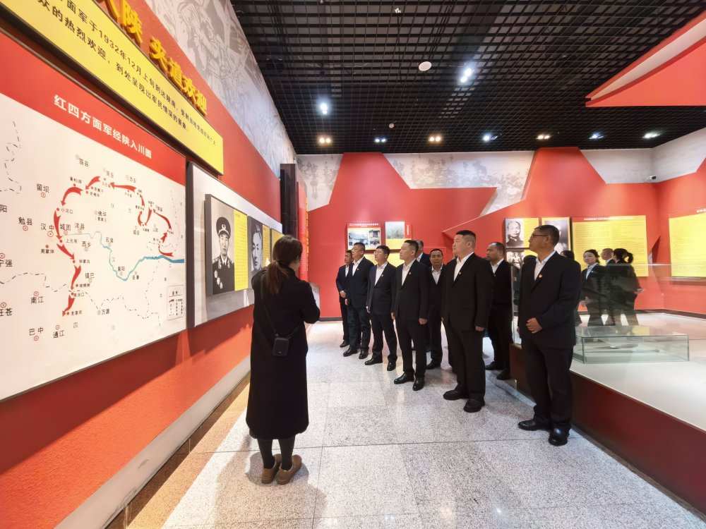 陜煤建設(shè)漢中分公司開(kāi)展“傳承紅色基因 勇?lián)ㄔO(shè)使命”主題黨日活動(dòng)